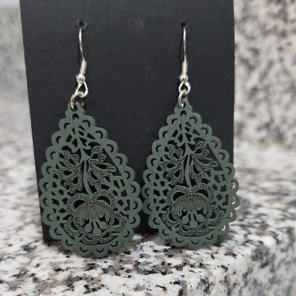 Green Wooden Teardrop  TeardEarrings
